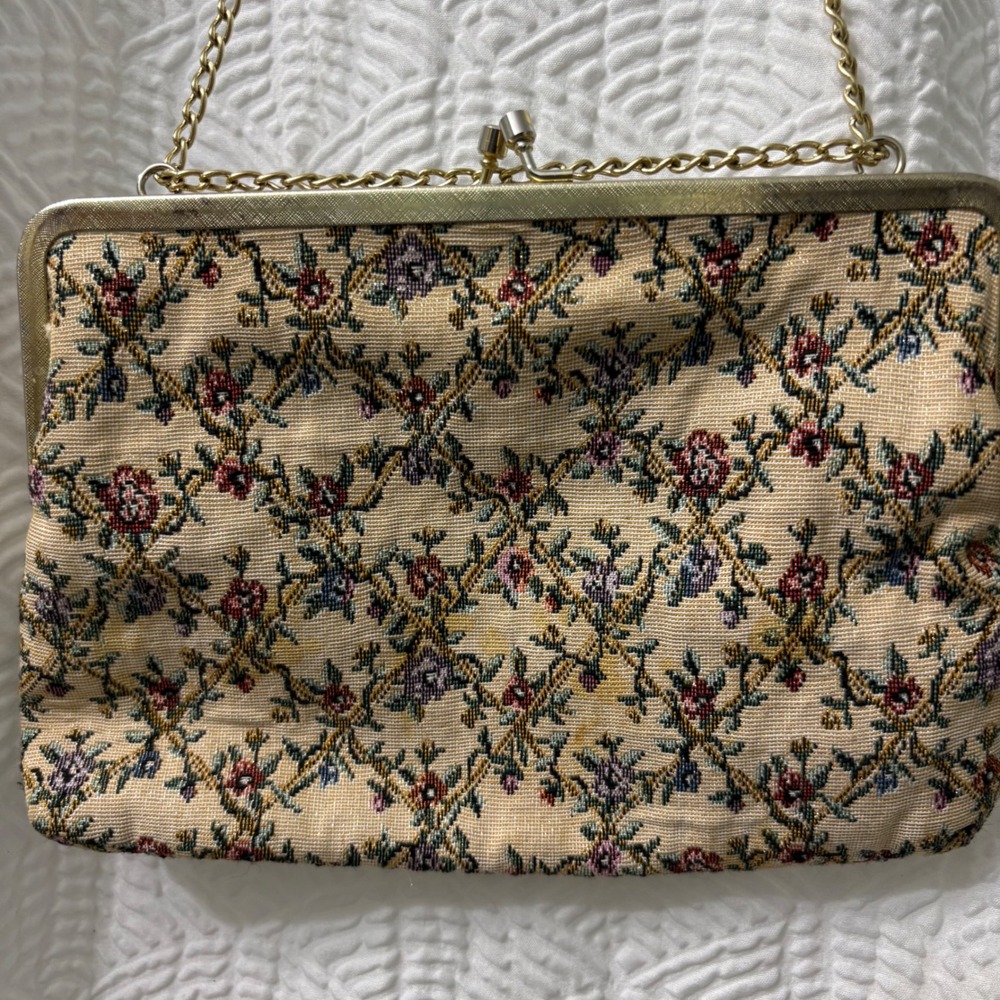 Vintage Tapestry Floral Clutch Chain Strap Kiss Lock Evening‎ Handbag Grannycore